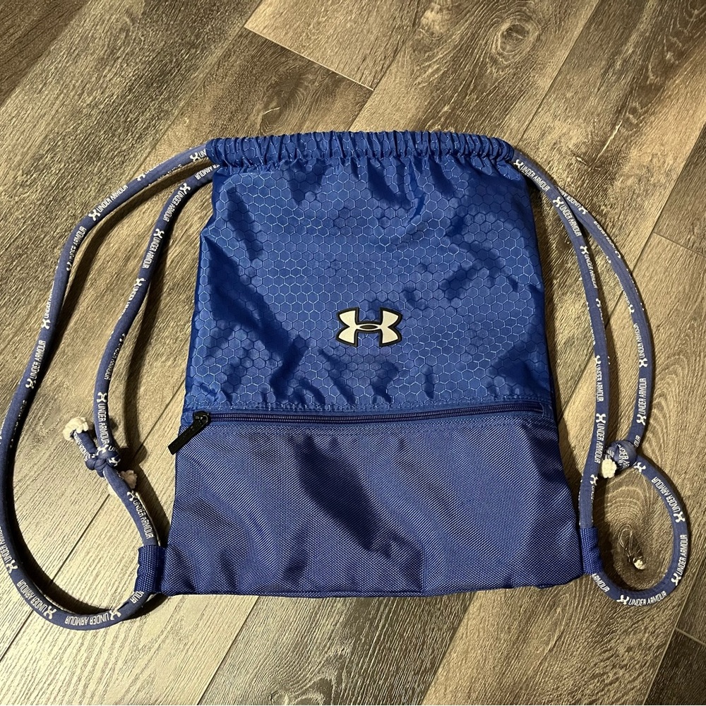 Under Armour Sling Backpack Bag Zip Front Unisex Royal Blue Drawstring Gym